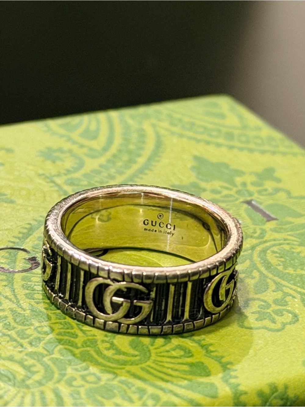 Gucci Ribbed GG Band (Bi-color 925 sterling silver with aged finish) - Unworn